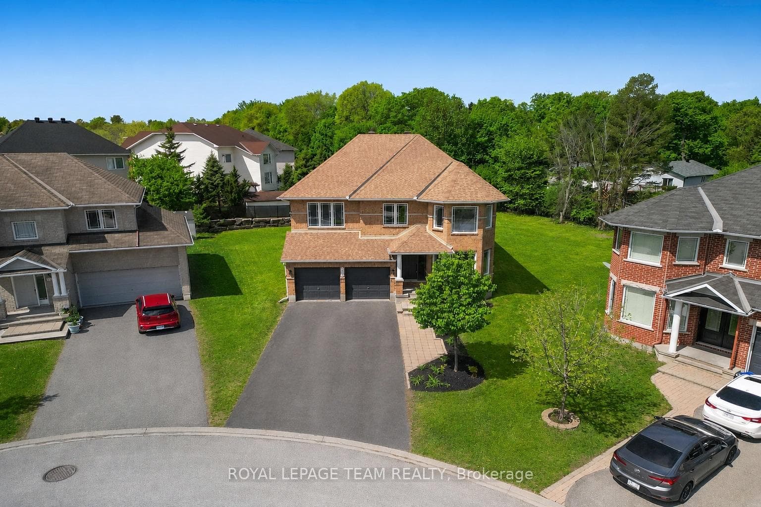 121 Muskego Crescent photo 3