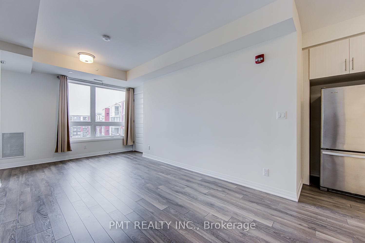 58 Adam Sellers Street Unit 517 photo 9