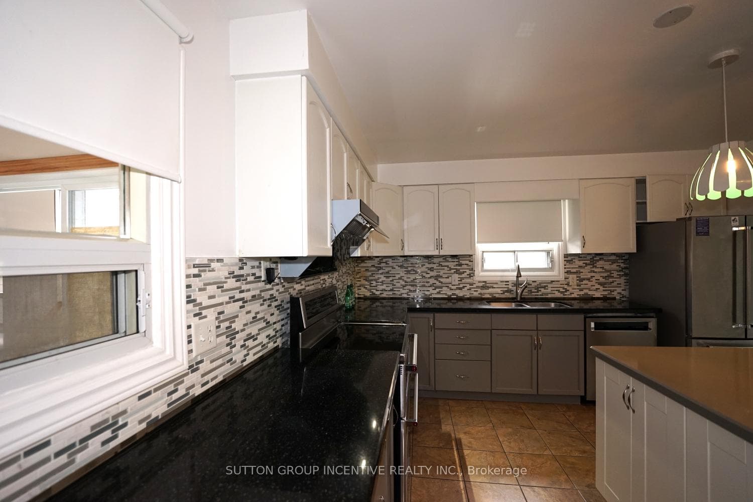 7 HURON Street photo 12