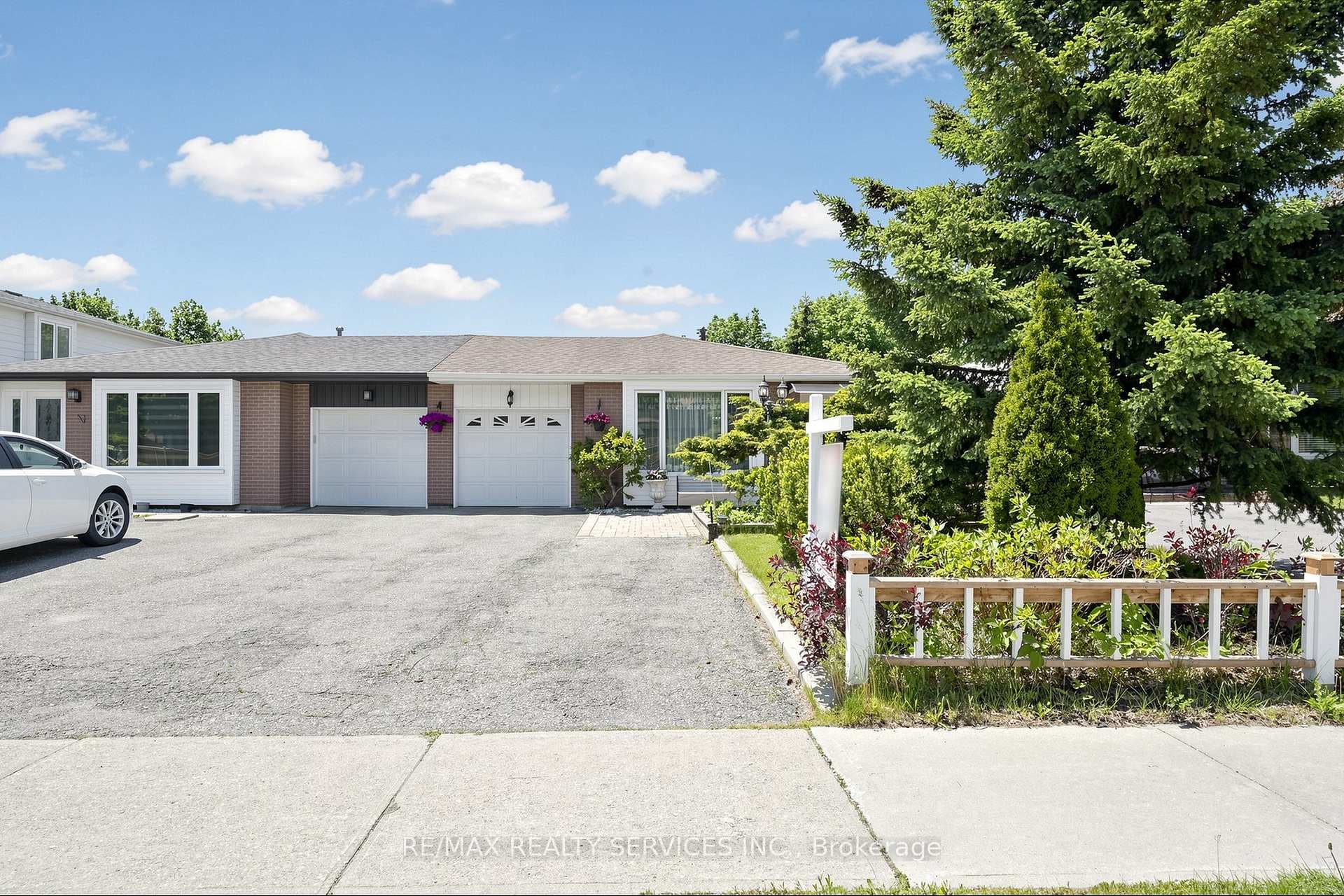 36 Glenvale Boulevard photo 5