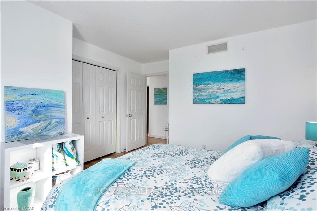 89 PRINCE EDWARD Road photo 29