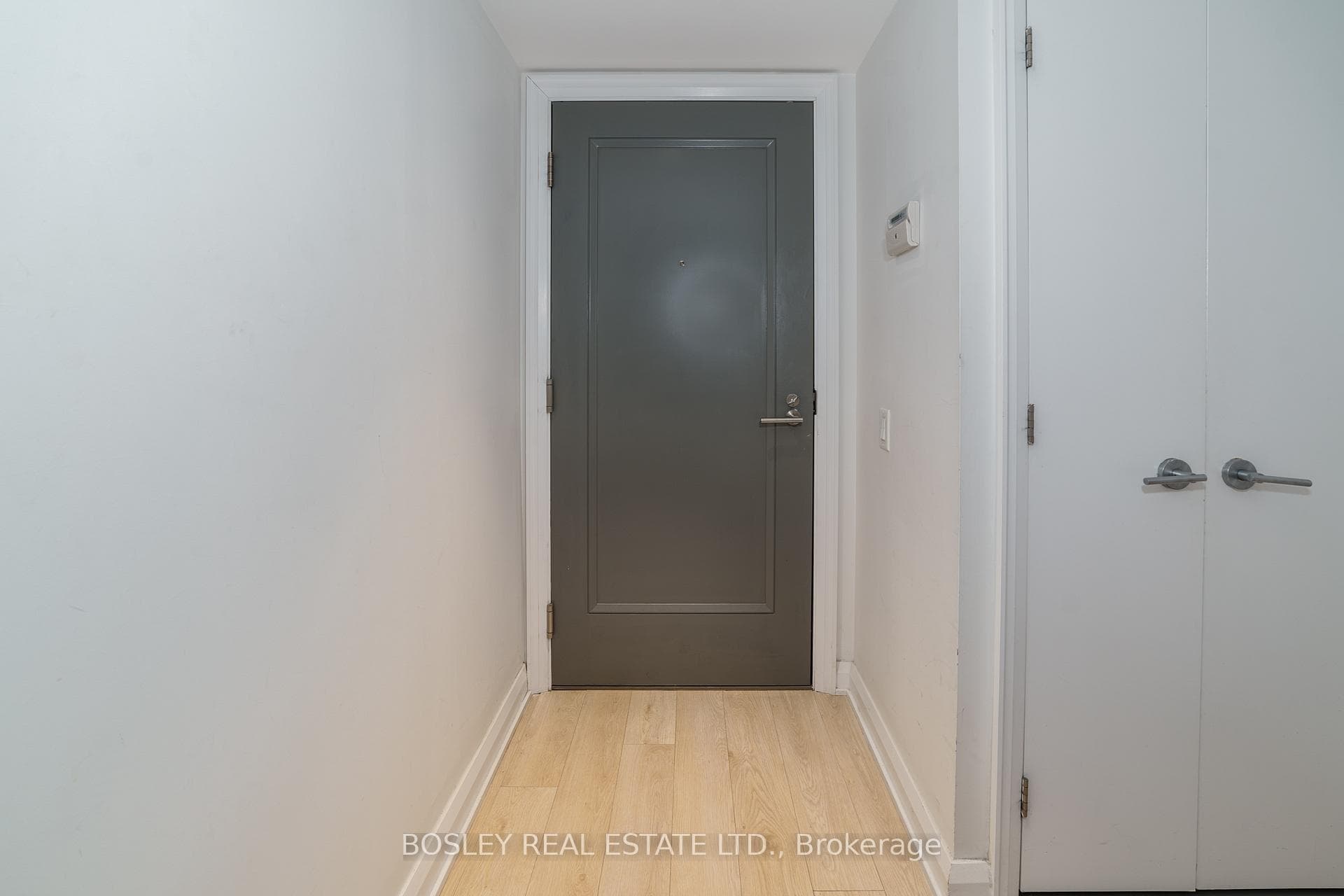 155 Yorkville Avenue Unit 2016 photo 21