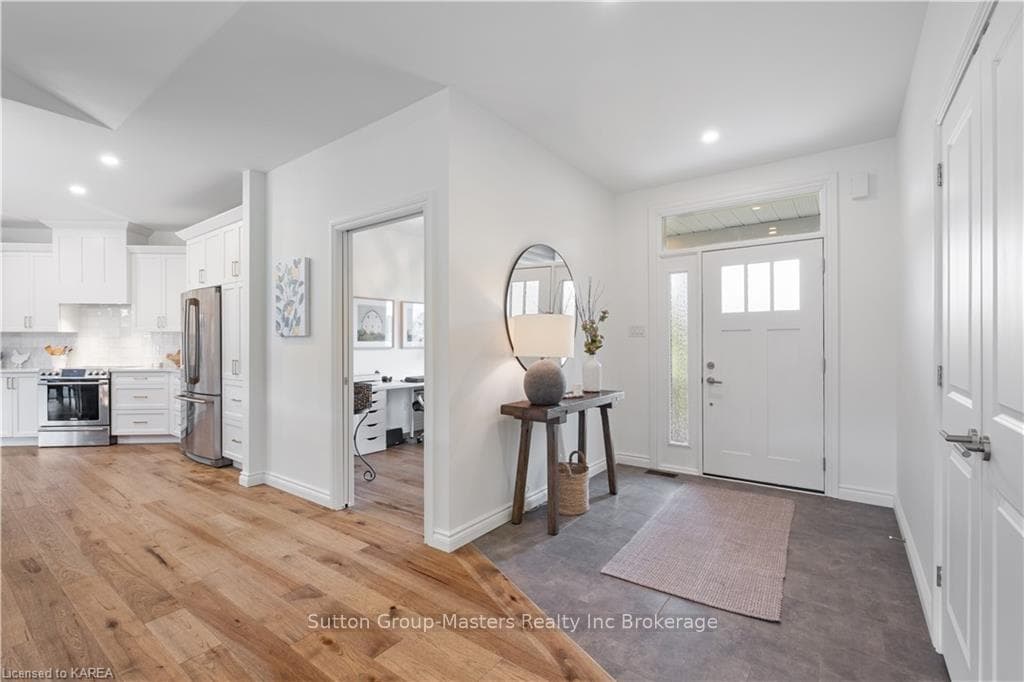 114 ERNEST Way photo 7
