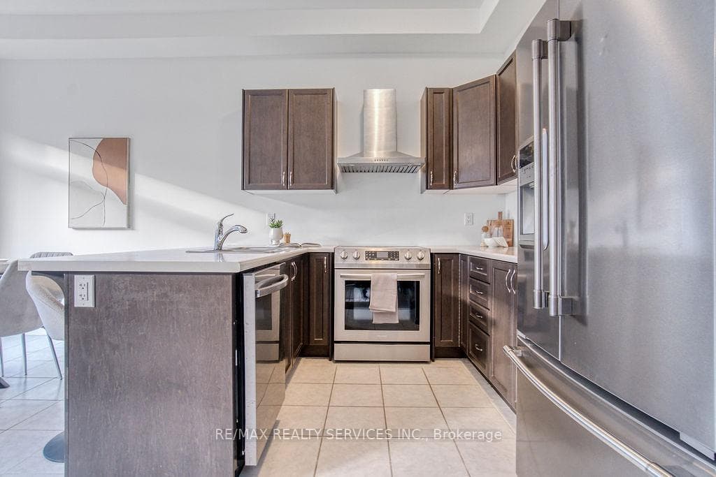 9 Copeman Avenue photo 16