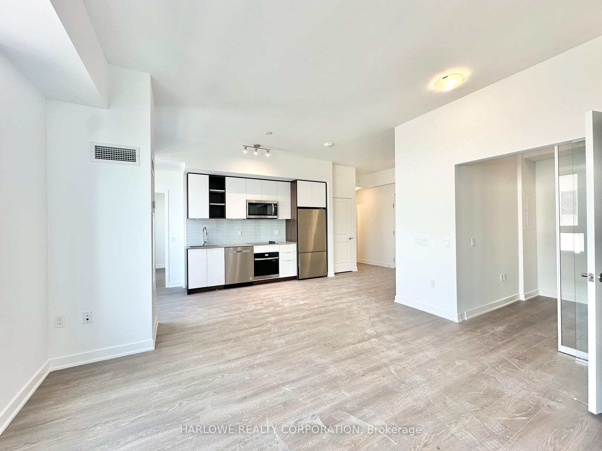 543 Richmond Street Unit PH16 photo 4