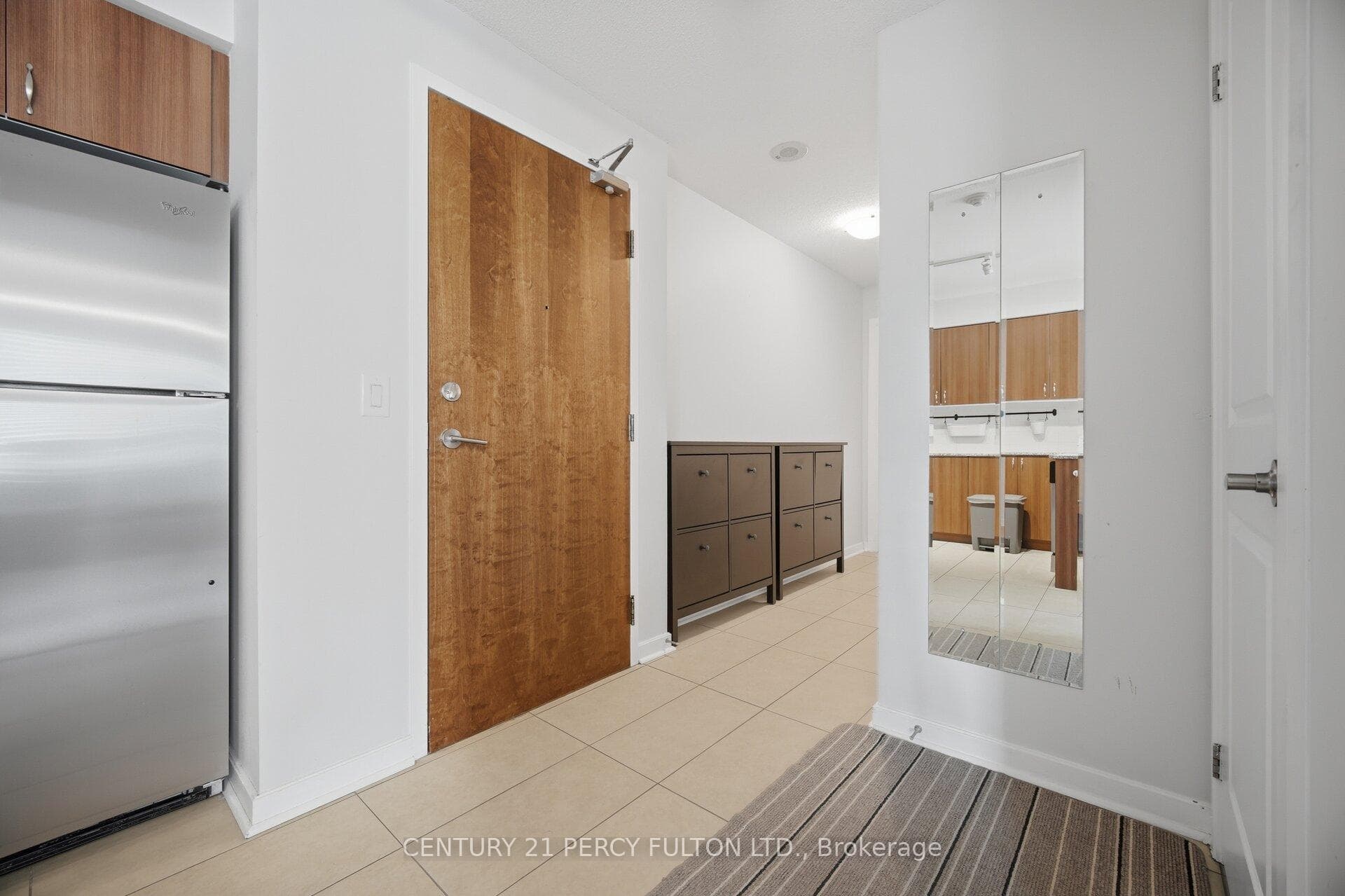 1235 Bayly Street Unit 702 photo 3