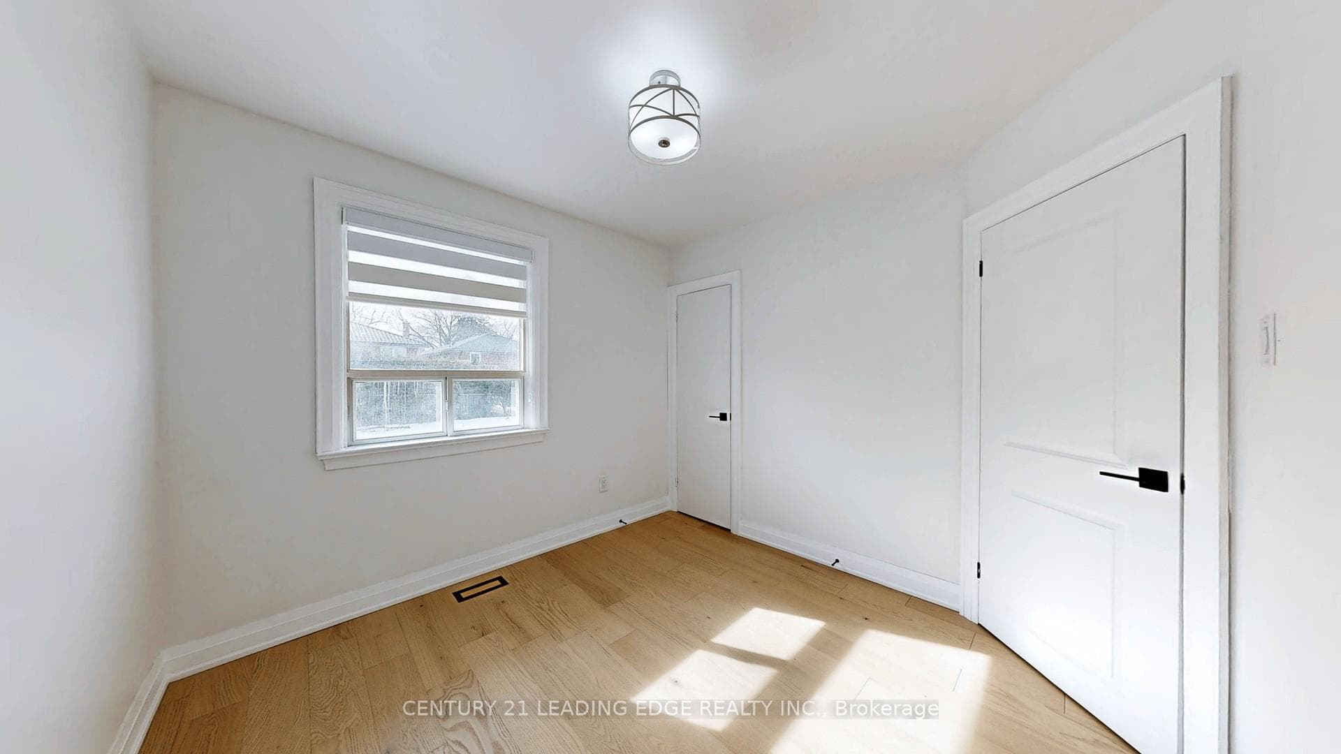 70 Wexford Boulevard photo 24