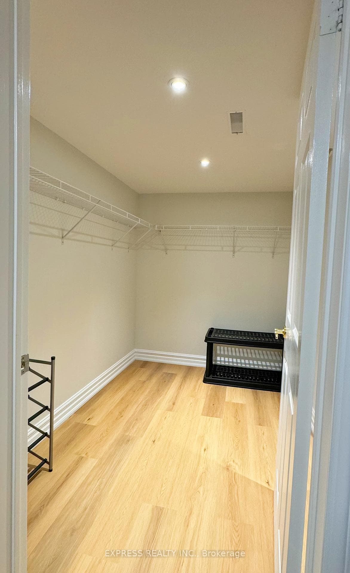 35 Bilberry Crescent photo 11
