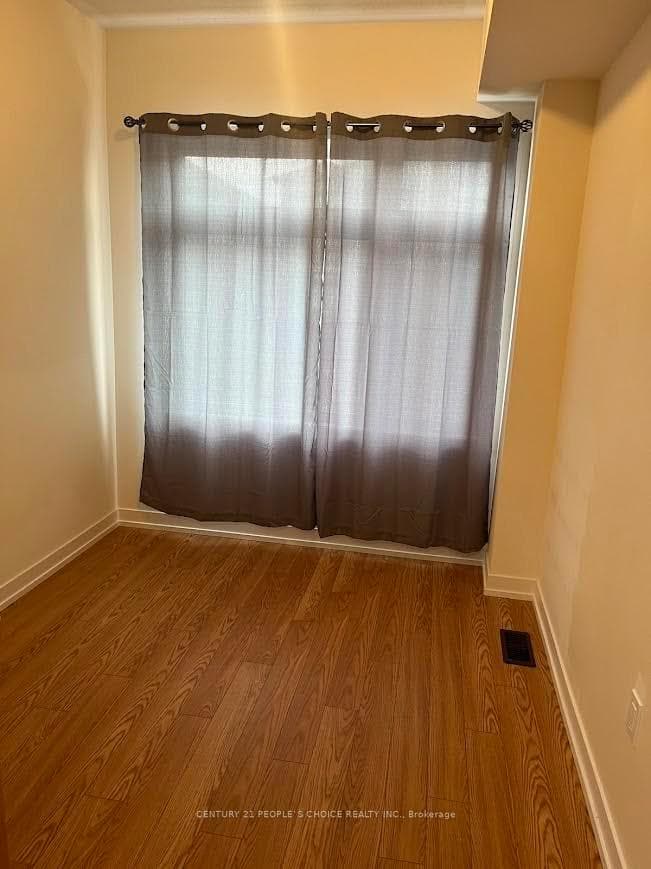 1550 Hilson Heights photo 5