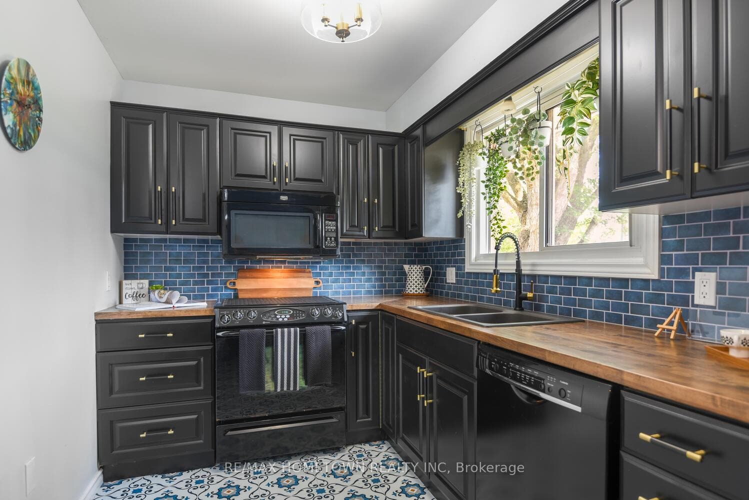 108 Windsor Drive photo 17