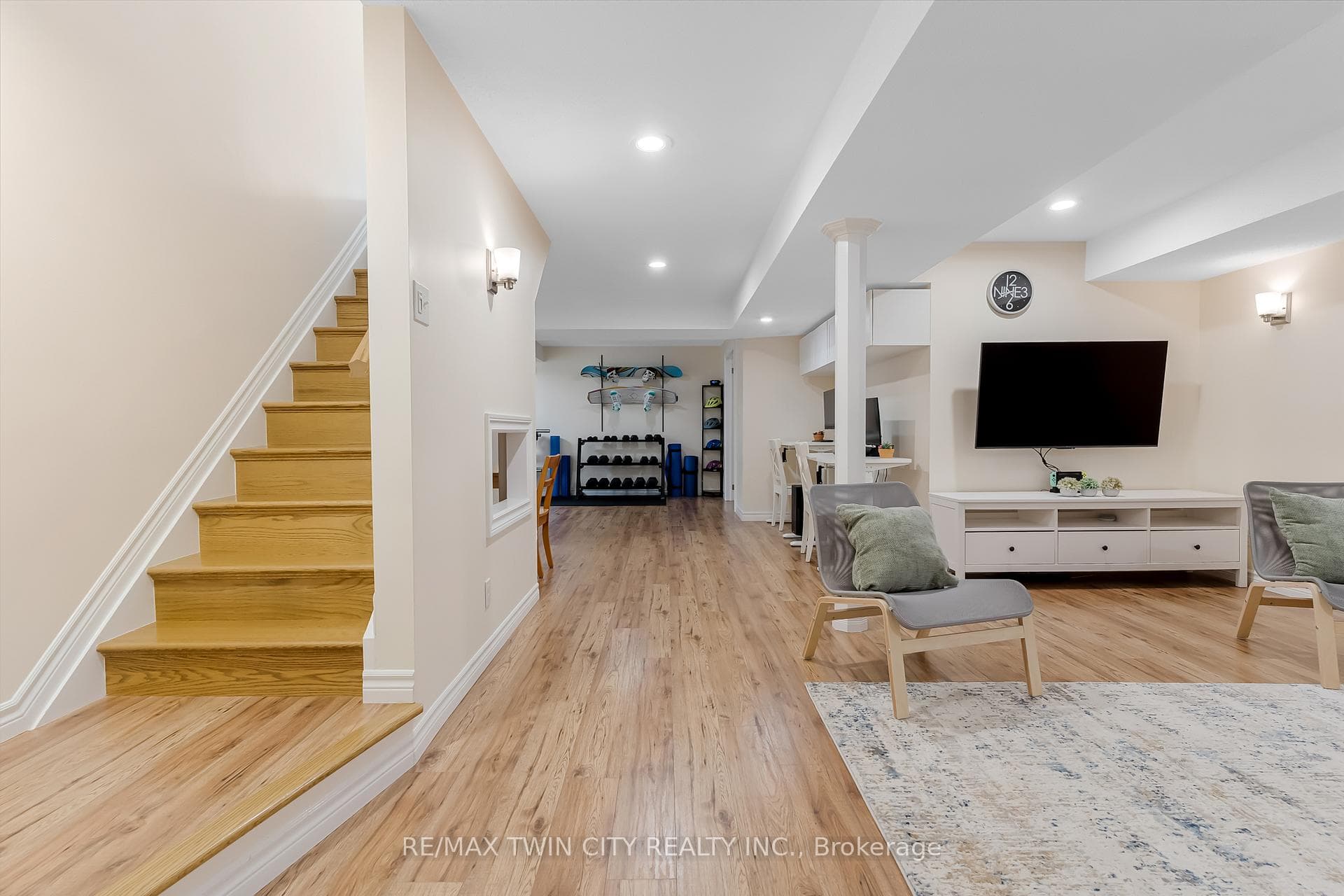 42 Handorf Drive photo 28