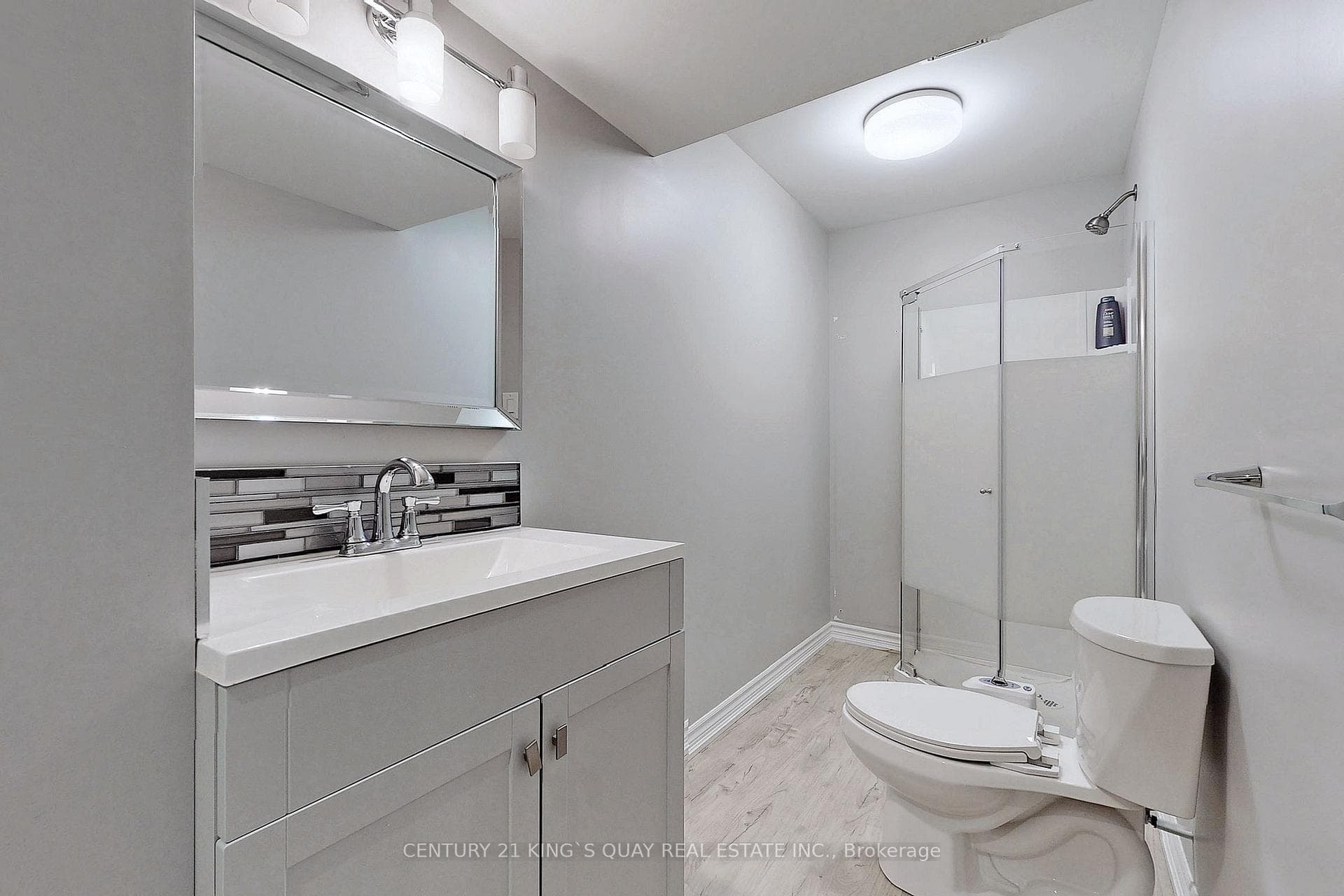 543 Bridgeview Road photo 44