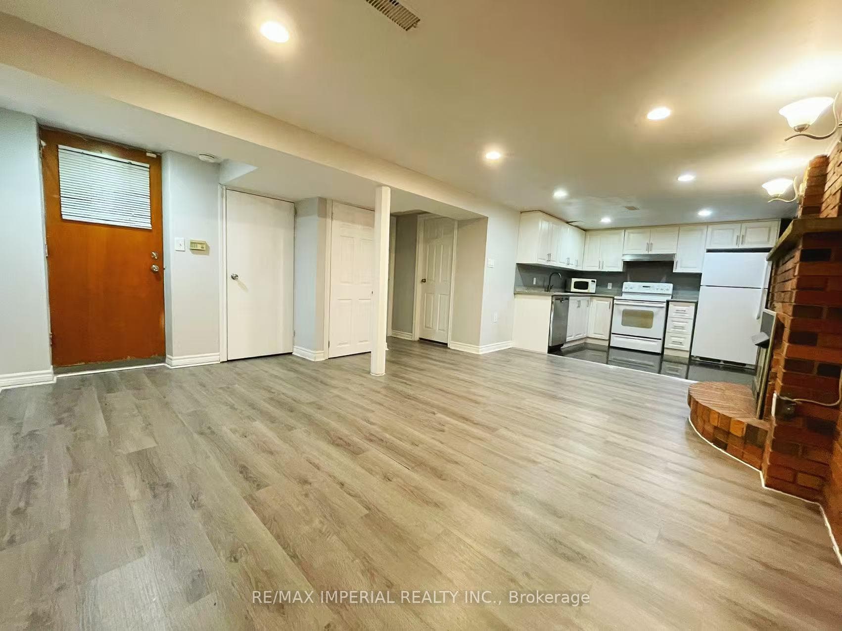 11 Queensbury Drive Unit Basement photo 5