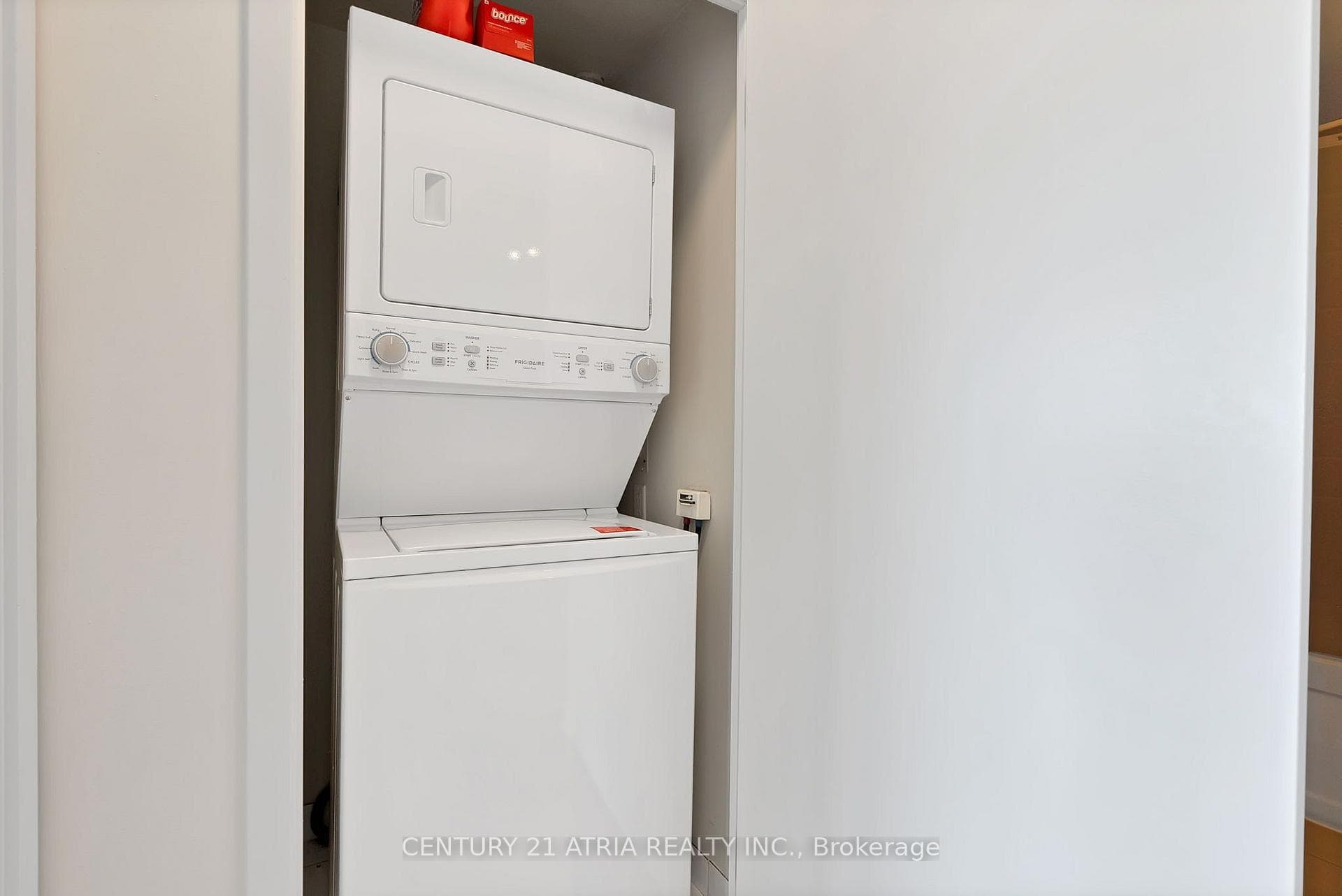 35 Mariner Terrace Unit 2702 photo 3