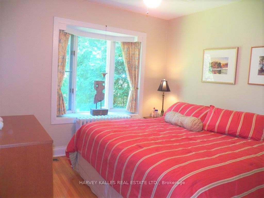 85 Yonge Boulevard photo 12