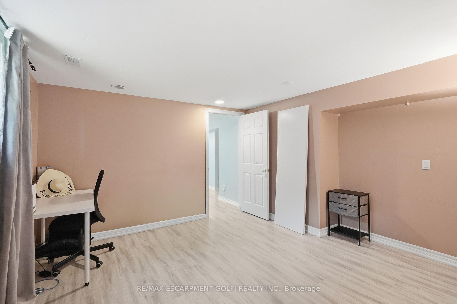 33 Debora Drive photo 22