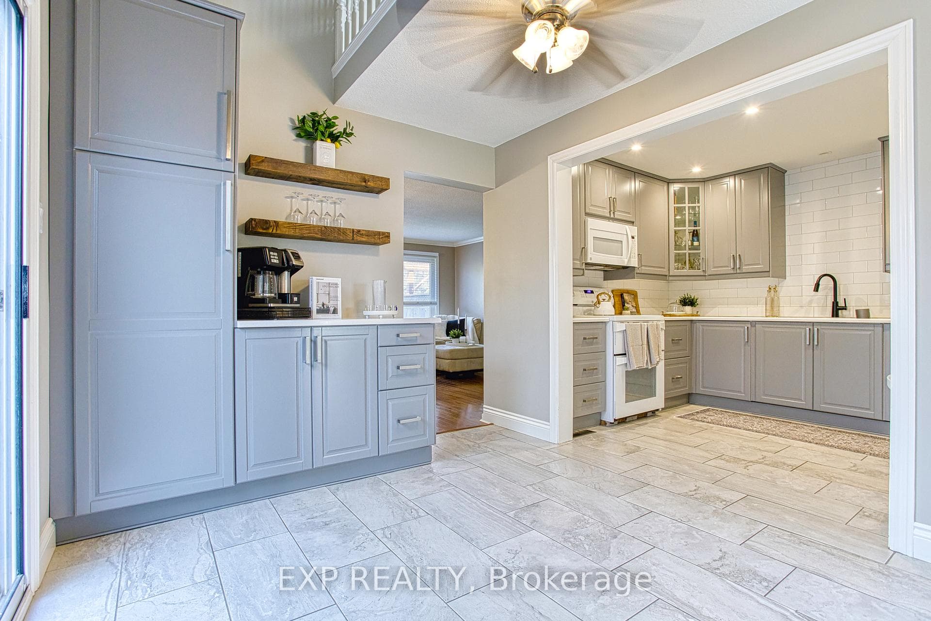 4588 Juniper Court photo 9