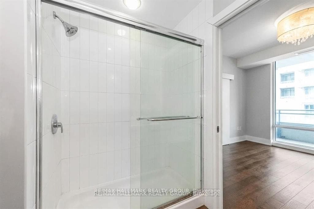 101 Richmond Road Unit 319 photo 22