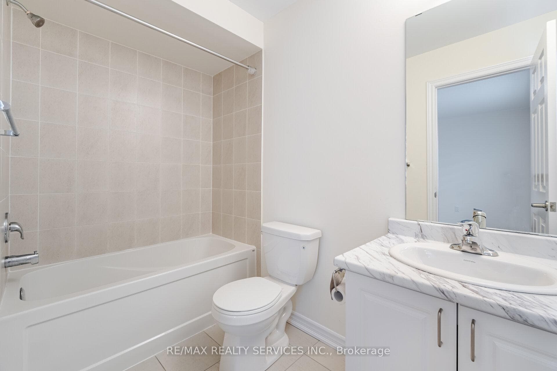 37 Royal Fern Crescent photo 22