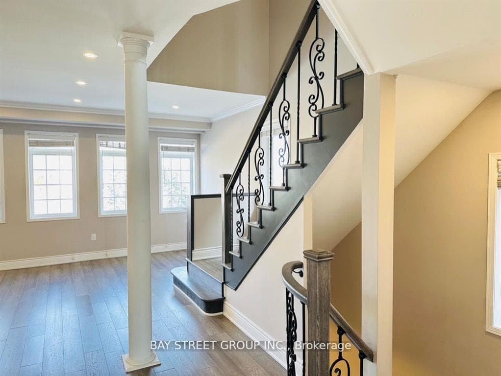 4948 Southampton Drive Unit Main photo 9