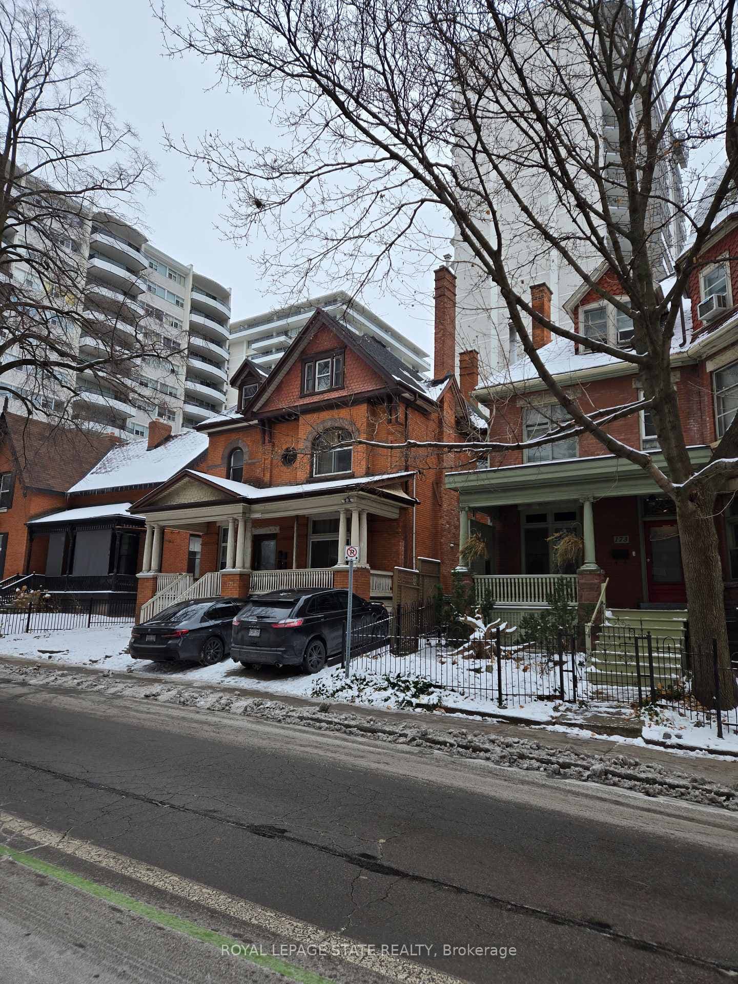 171 Bay Street photo 2