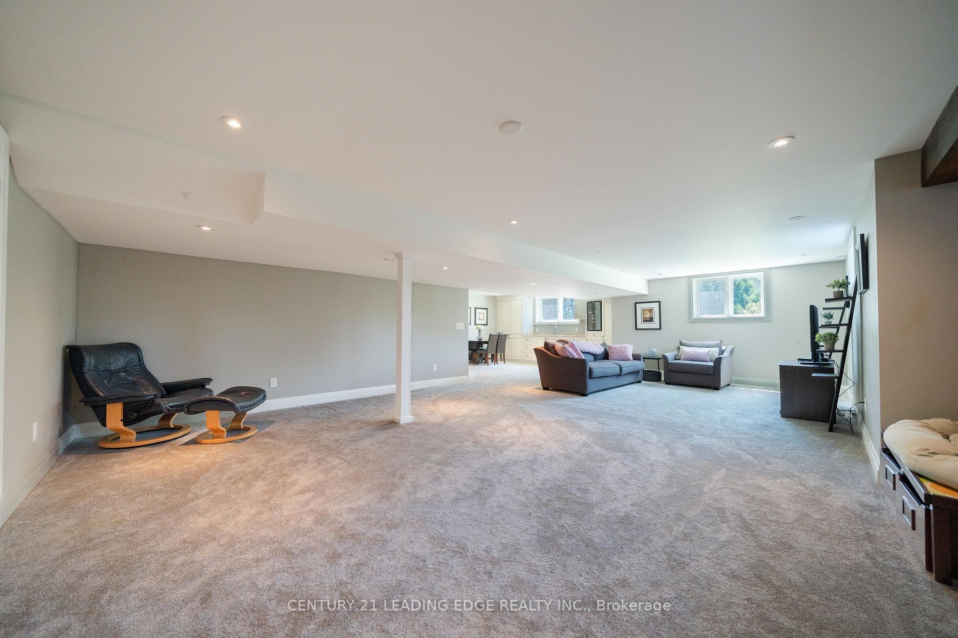 27 Karendale Crescent photo 32