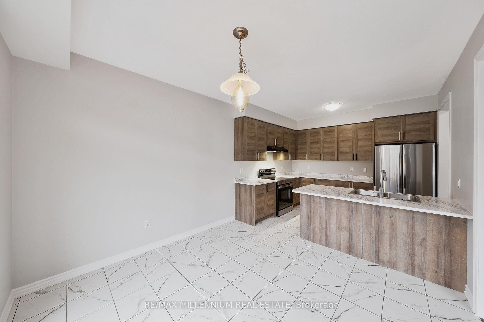 94 Holder Drive photo 9