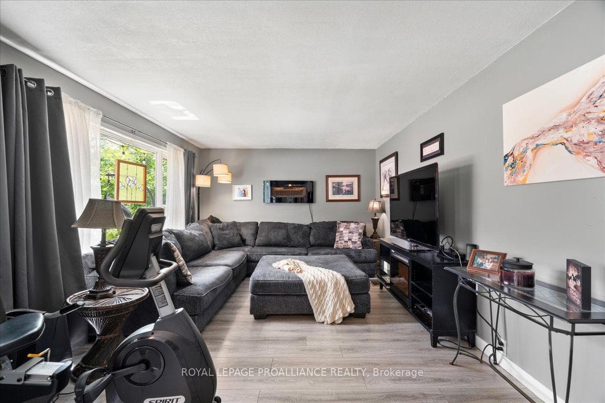 1023 Jewel Road photo 14