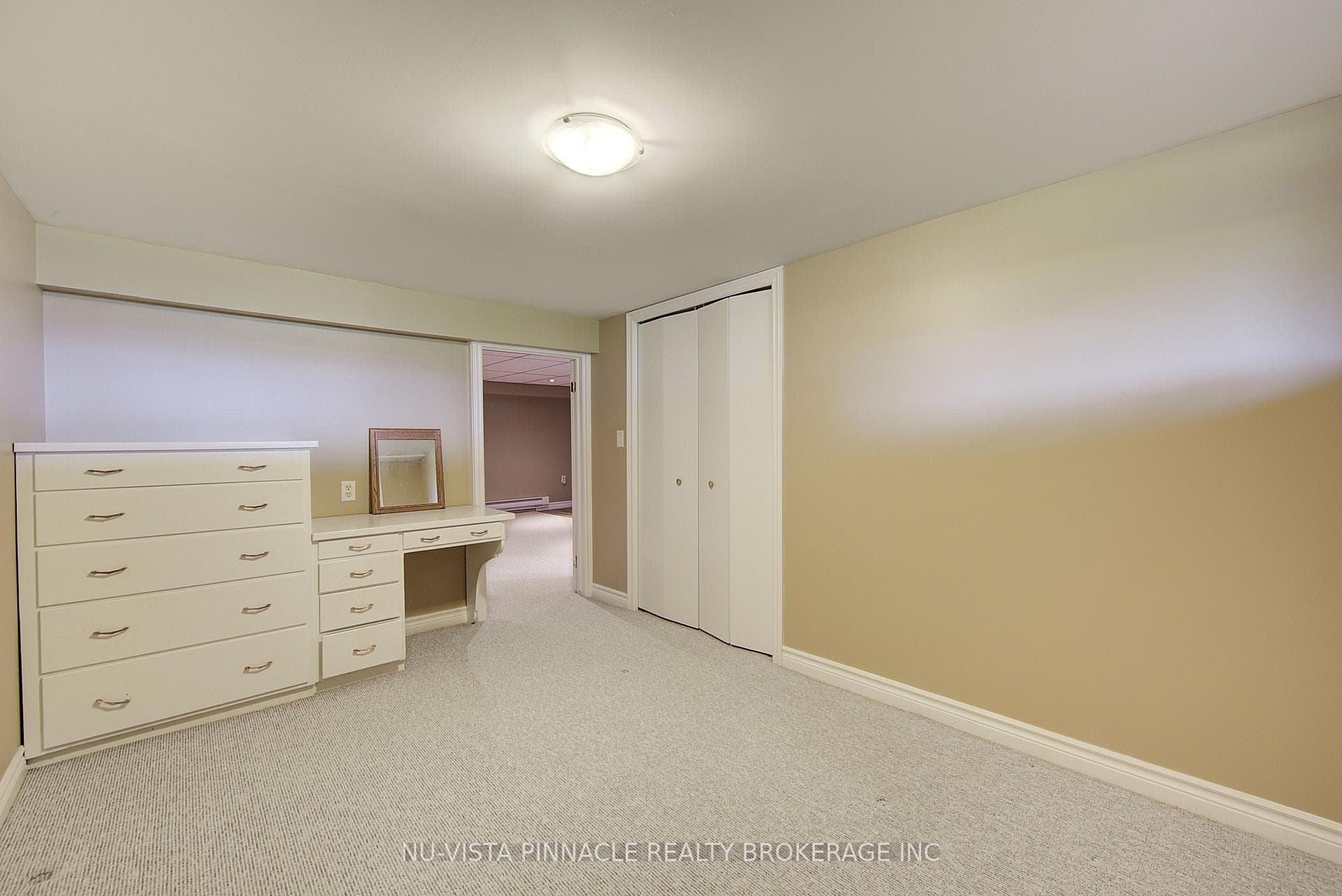21752 Richmond Street photo 37