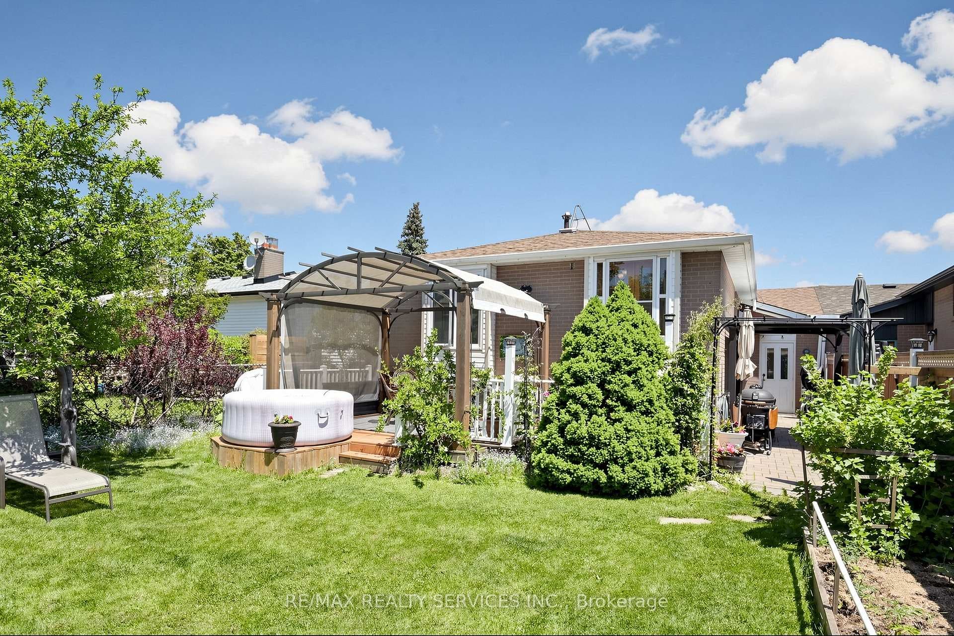 36 Glenvale Boulevard photo 46