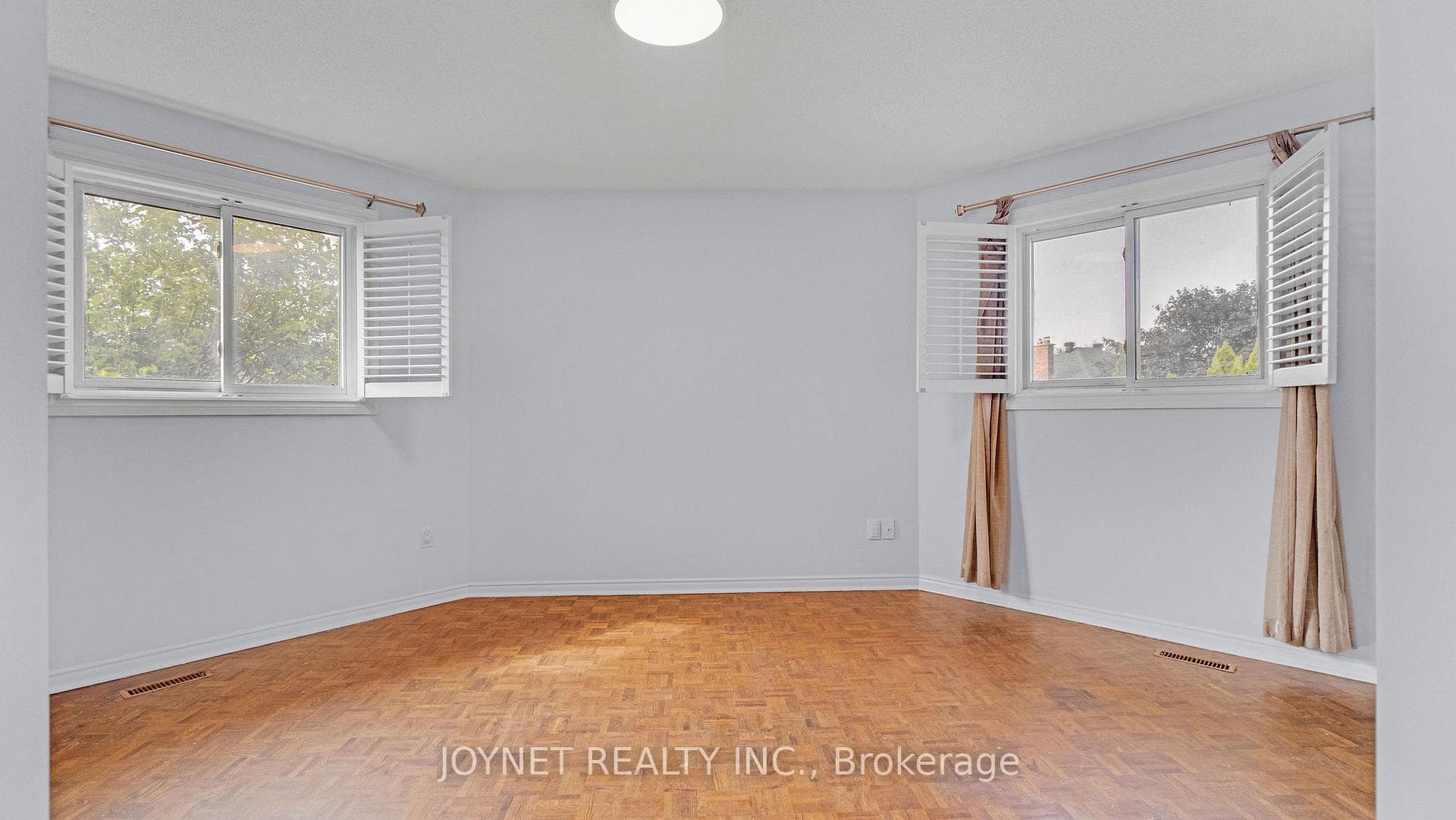 43 Castlehill Road photo 32