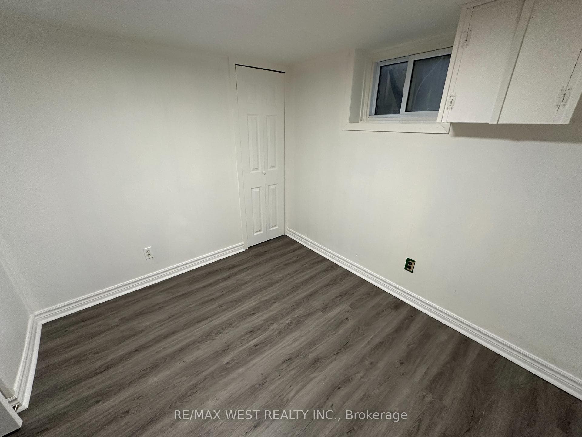26 Walter Avenue Unit Lower photo 11