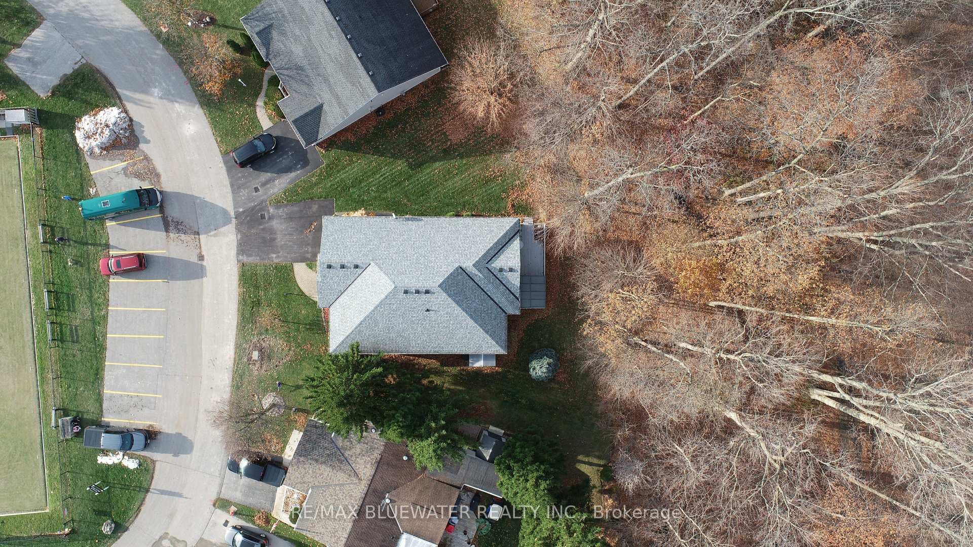 363 Shannon Boulevard photo 38