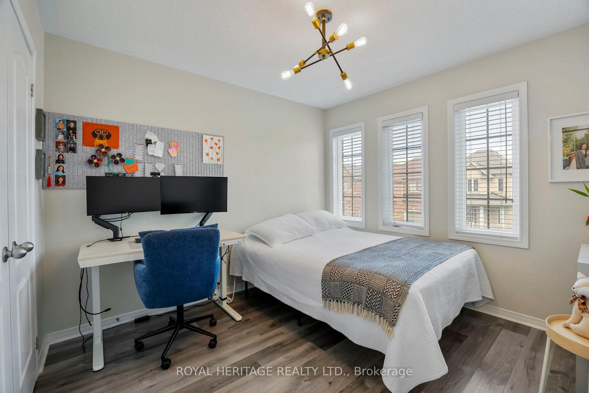 1531 Elmsley Drive photo 24