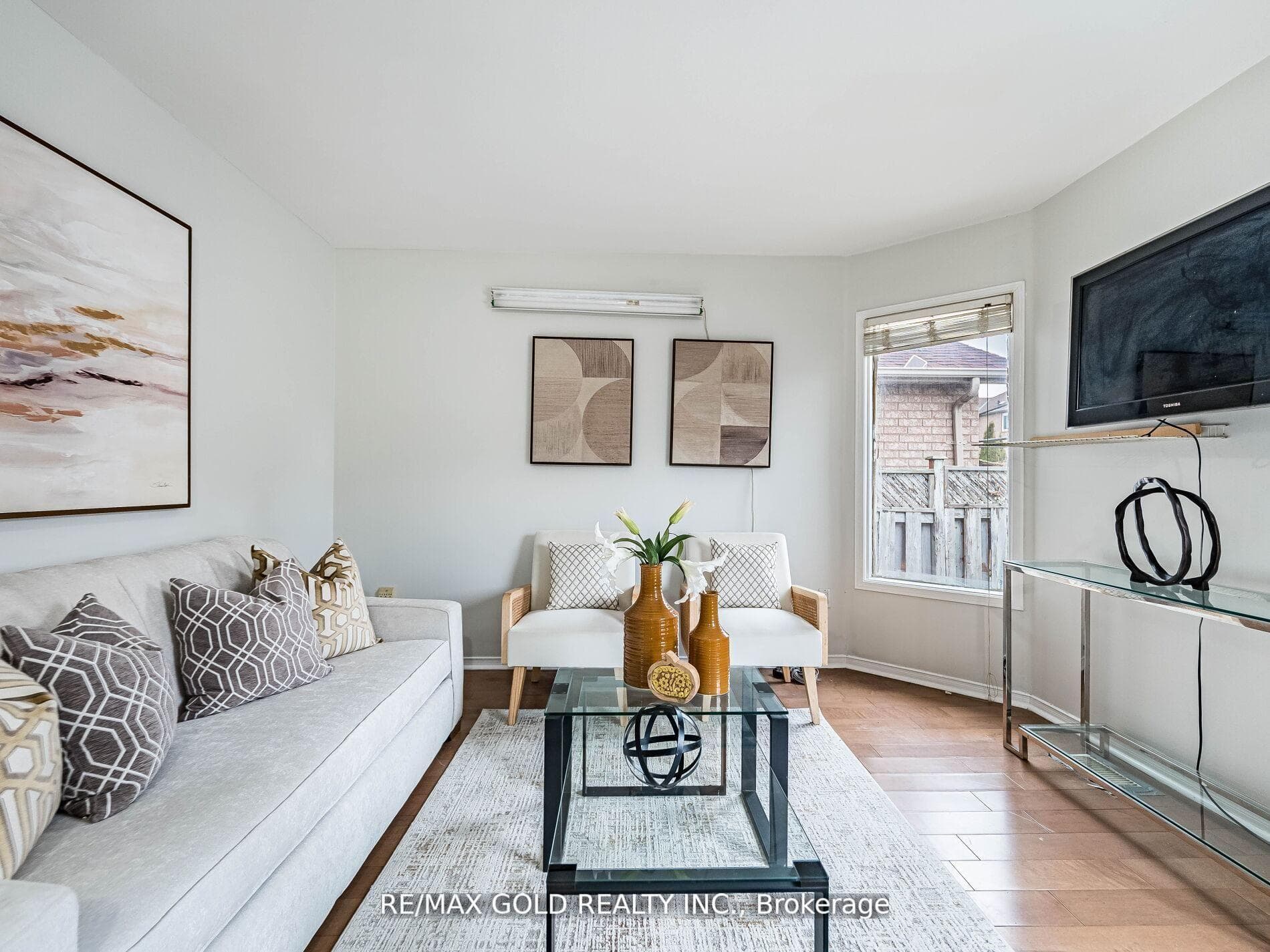 33 Fiddleneck Crescent photo 17