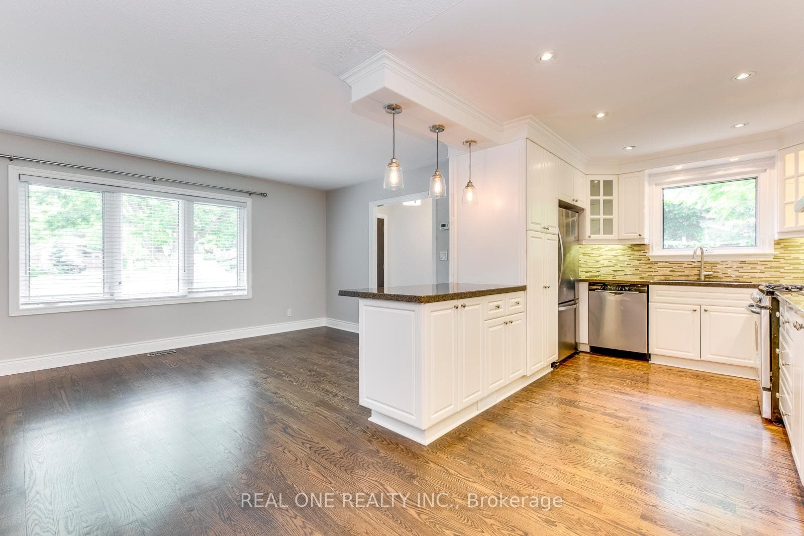 28 Osborne Crescent photo 16
