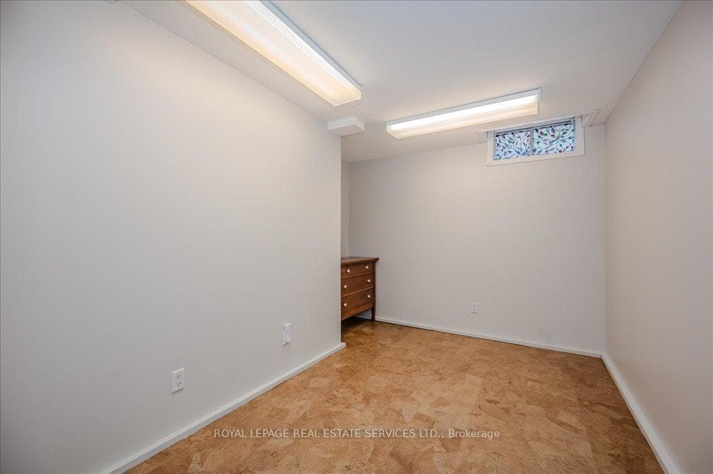 Potential Fifth Bedroom
