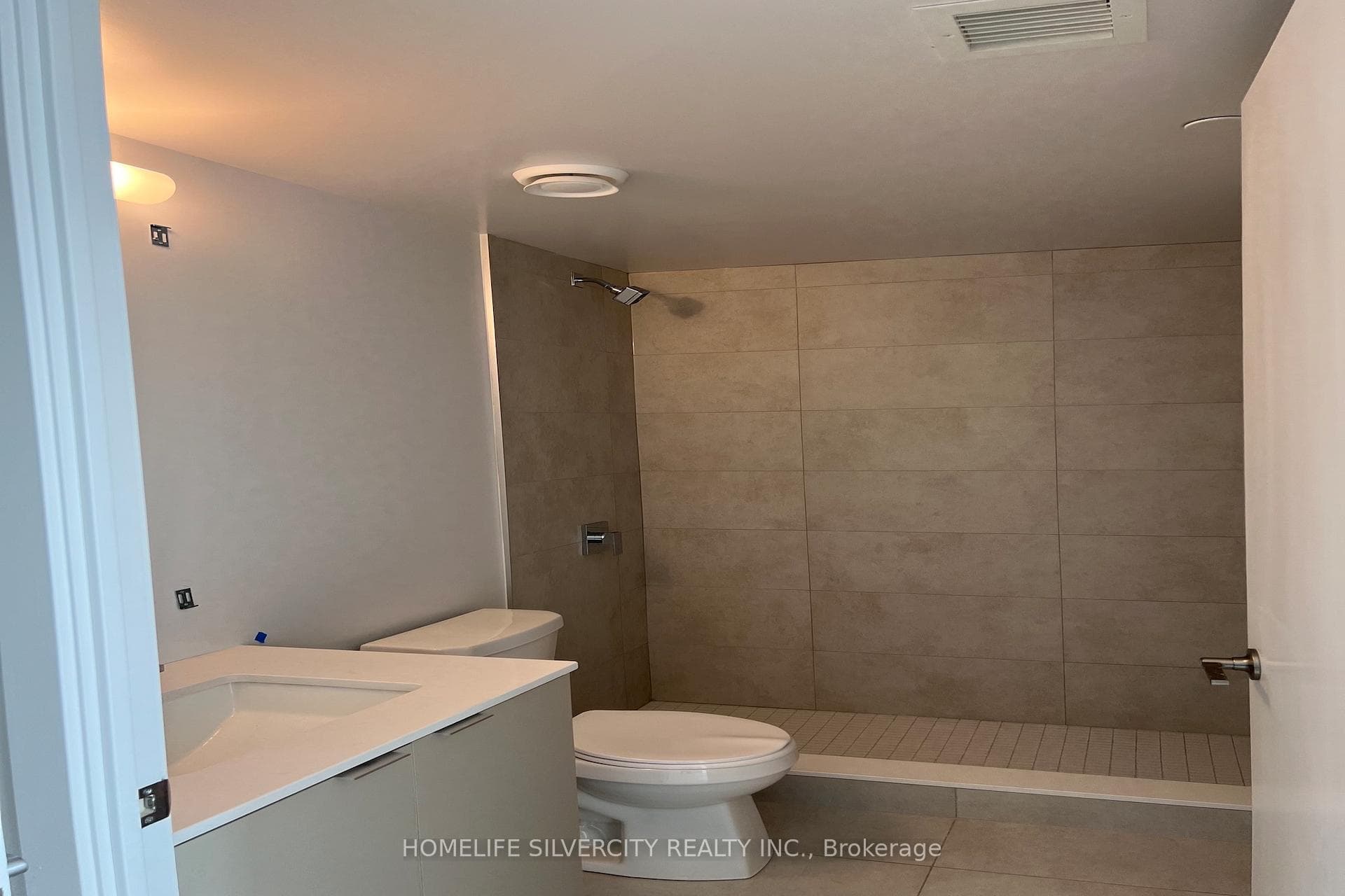 8 Tippett Road Unit 1205 photo 23