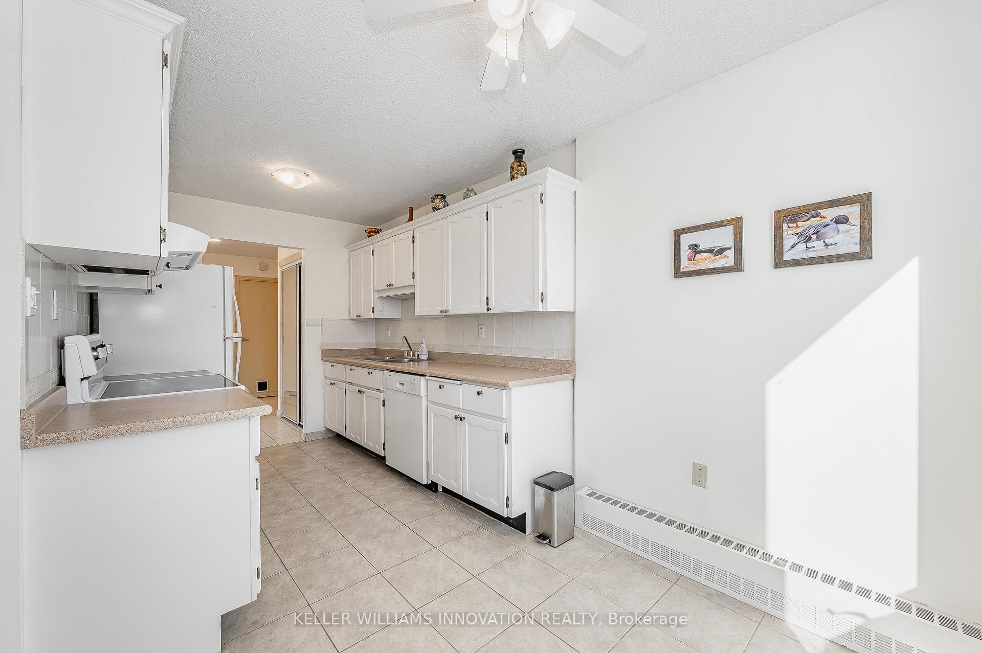 19 Woodlawn Road Unit 203 photo 9