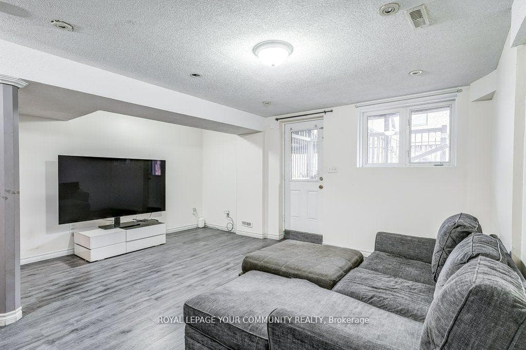 123 Golden Orchard Road photo 32
