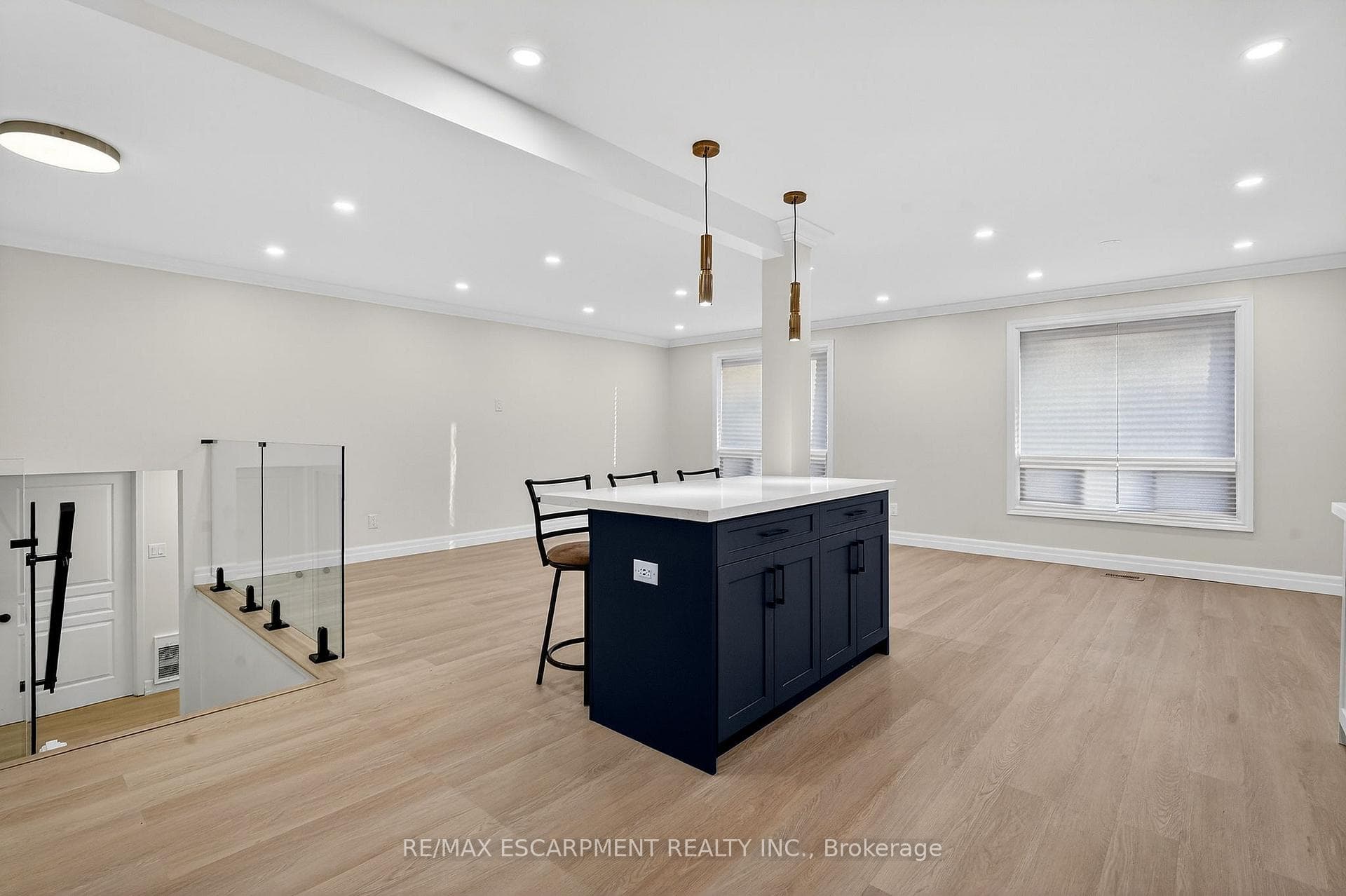 646 Cumberland Avenue photo 9
