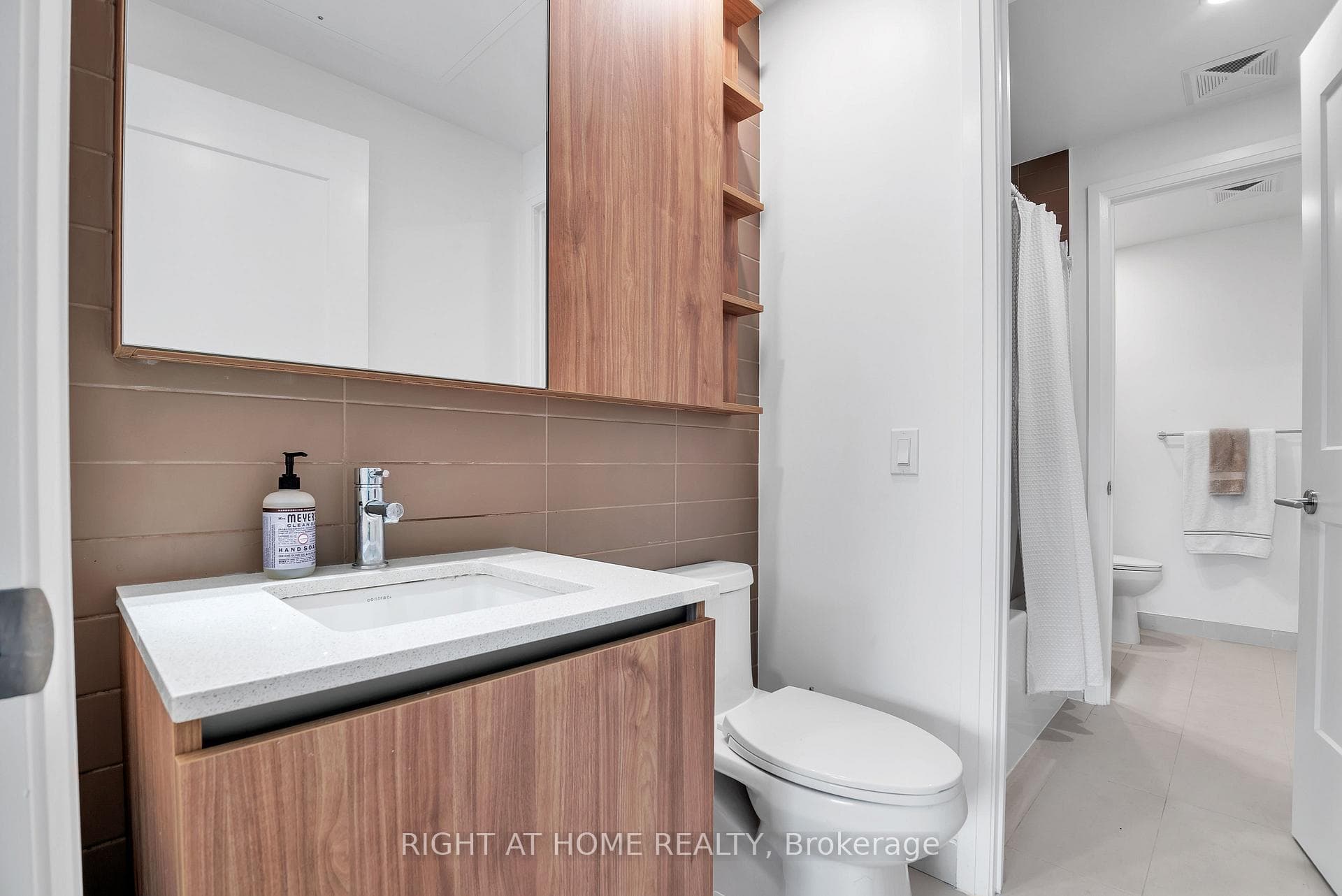 21 Park Street Unit 512 photo 18