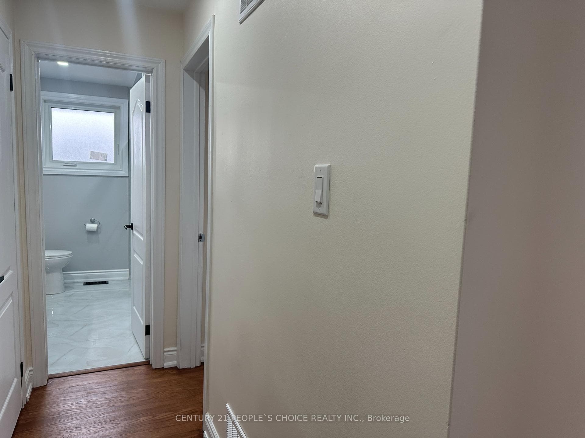7490 Middleshire Drive photo 37