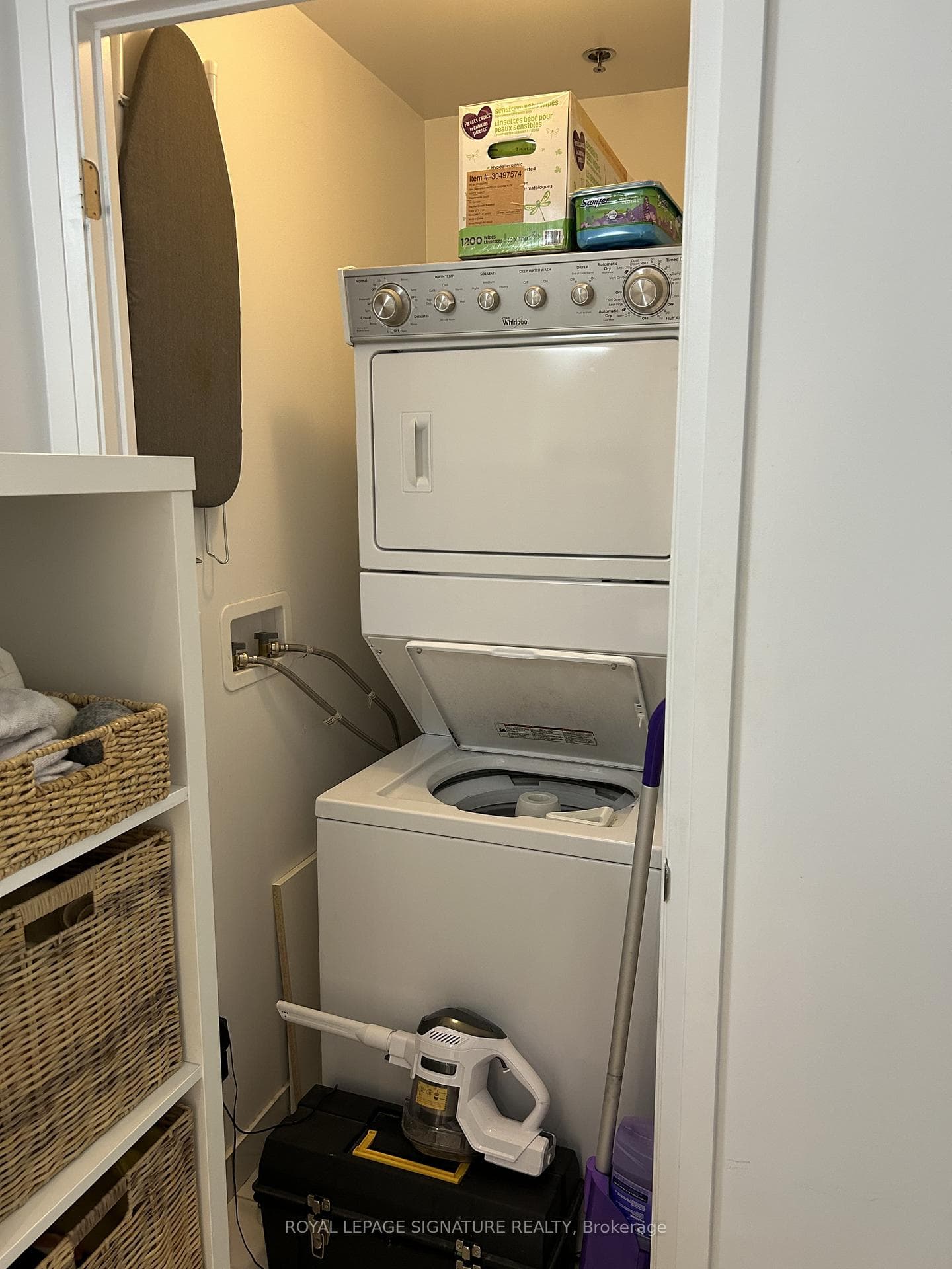65 Speers Road Unit 420 photo 9