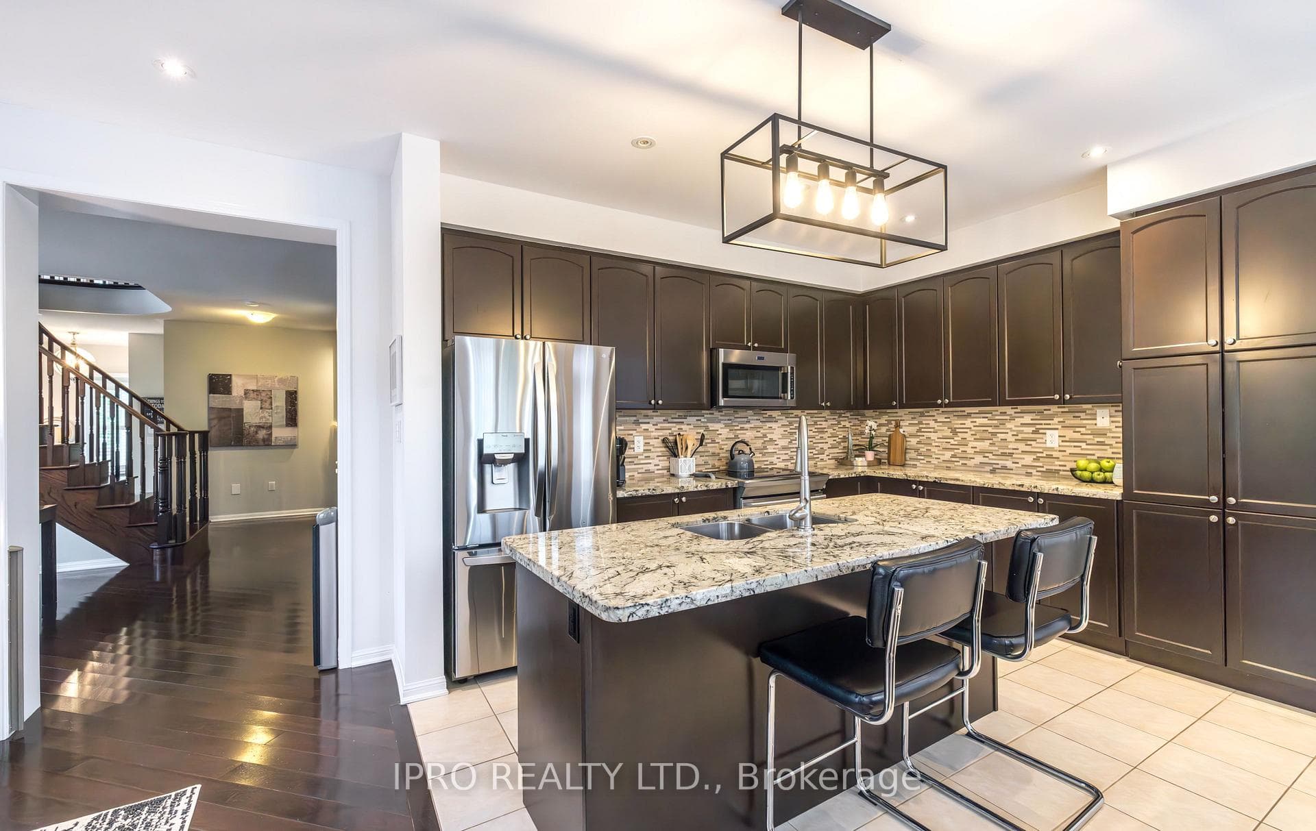Eat-In Kitchen with Ceramic Backsplash & Floor Til