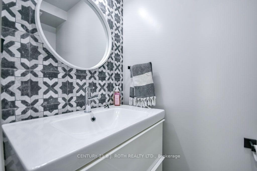 Main Floor 2pc Washroom
