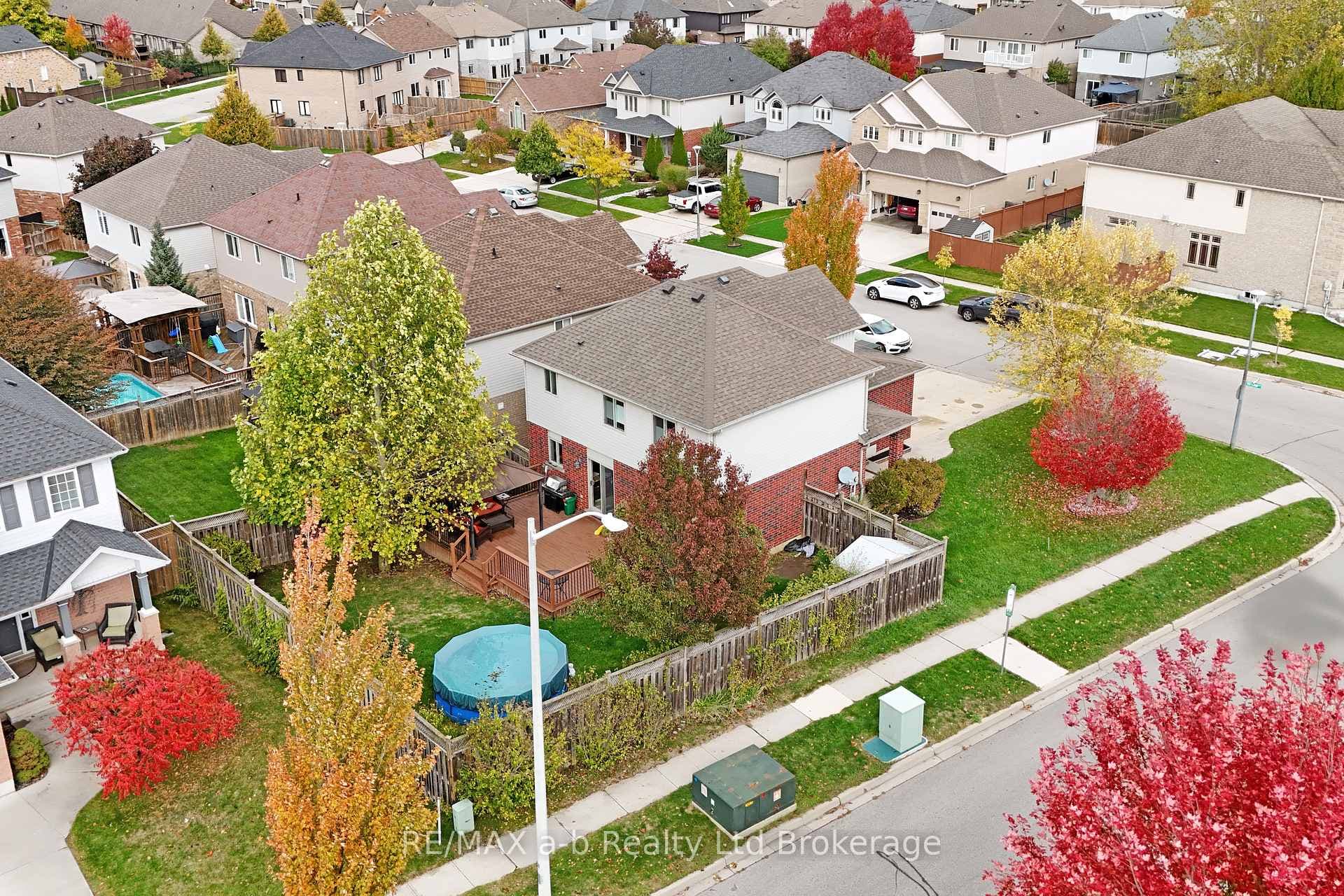 501 Tatham Boulevard photo 38