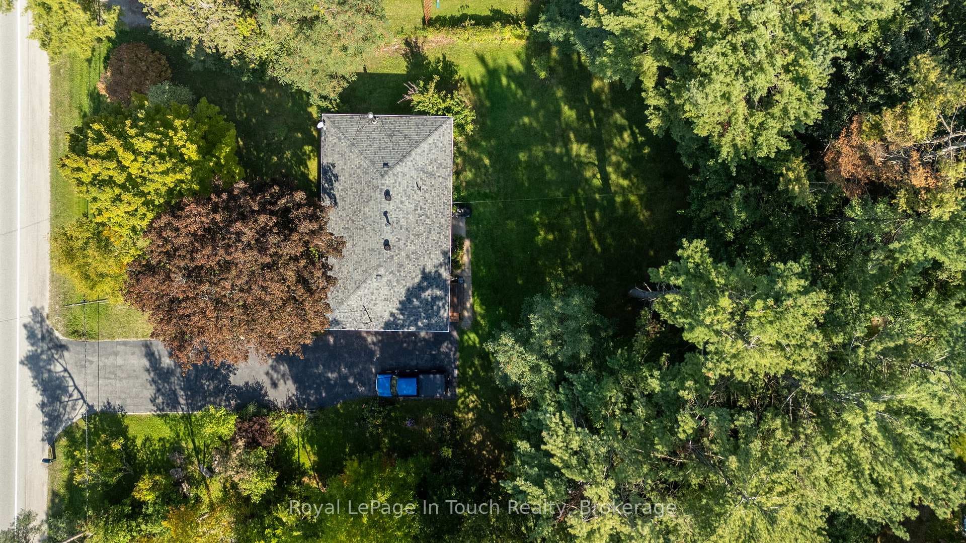 3957 Horseshoe Valley Road photo 34