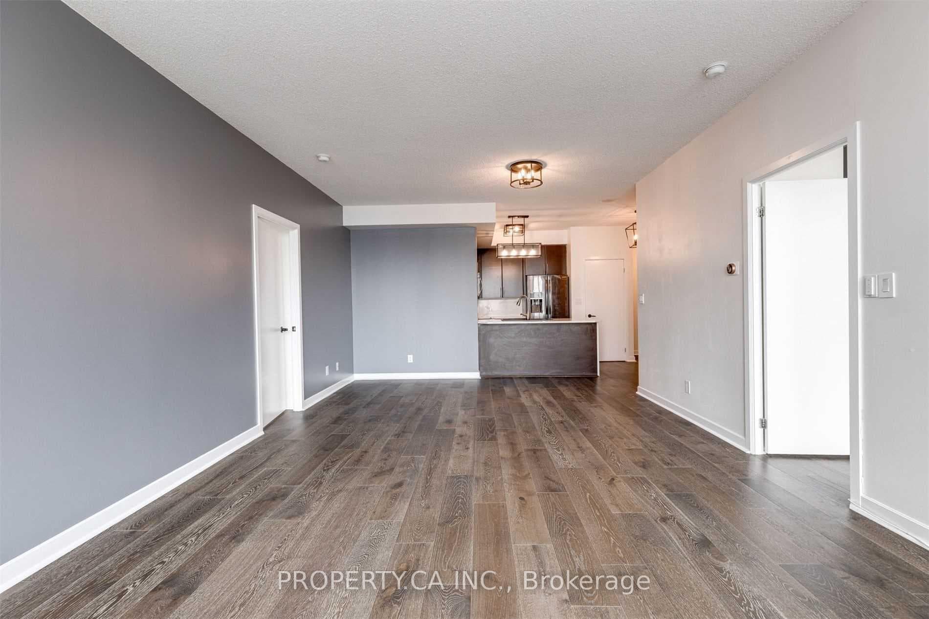 18 Harbour Street Unit 2410 photo 11