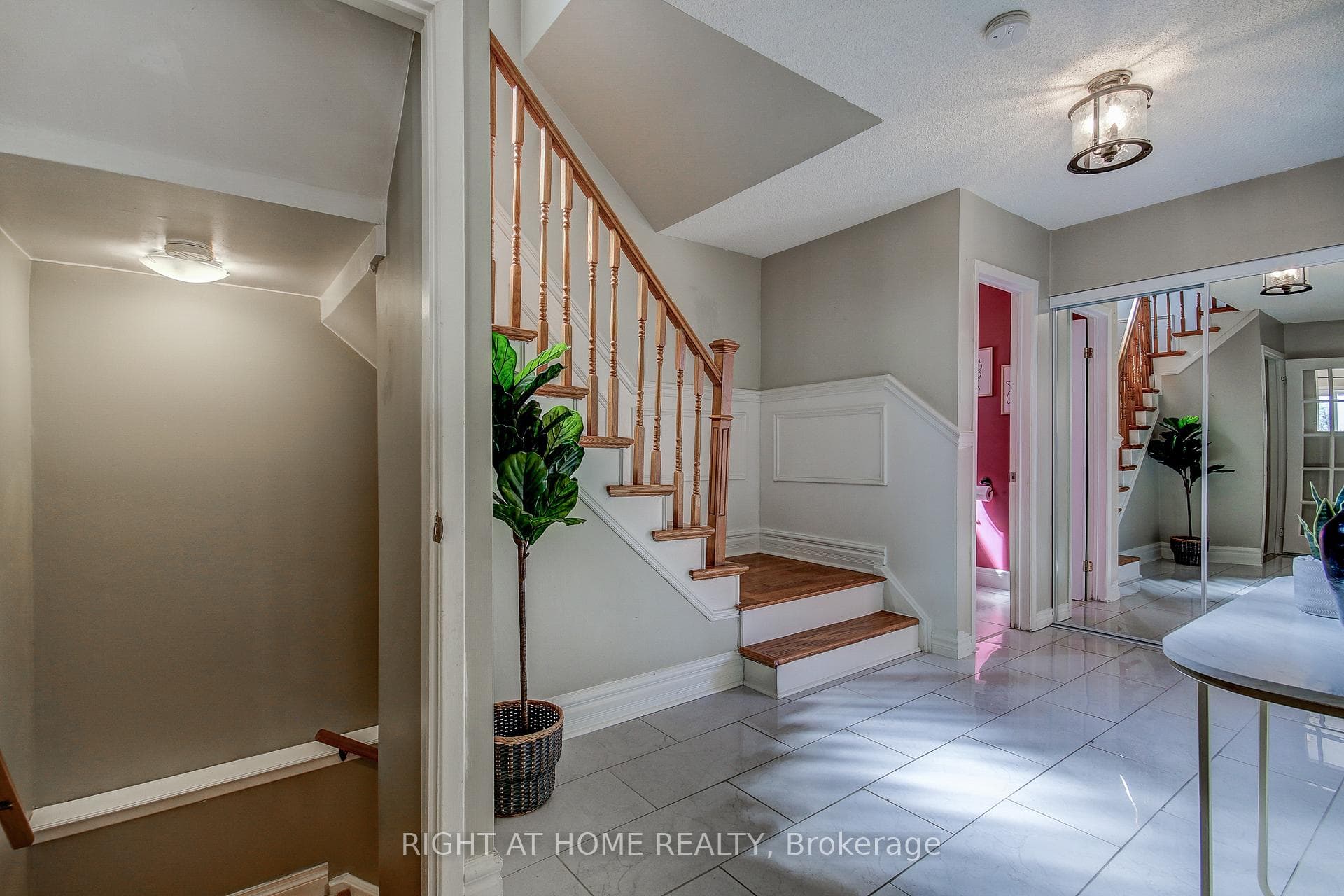 6 Willerton Close photo 28